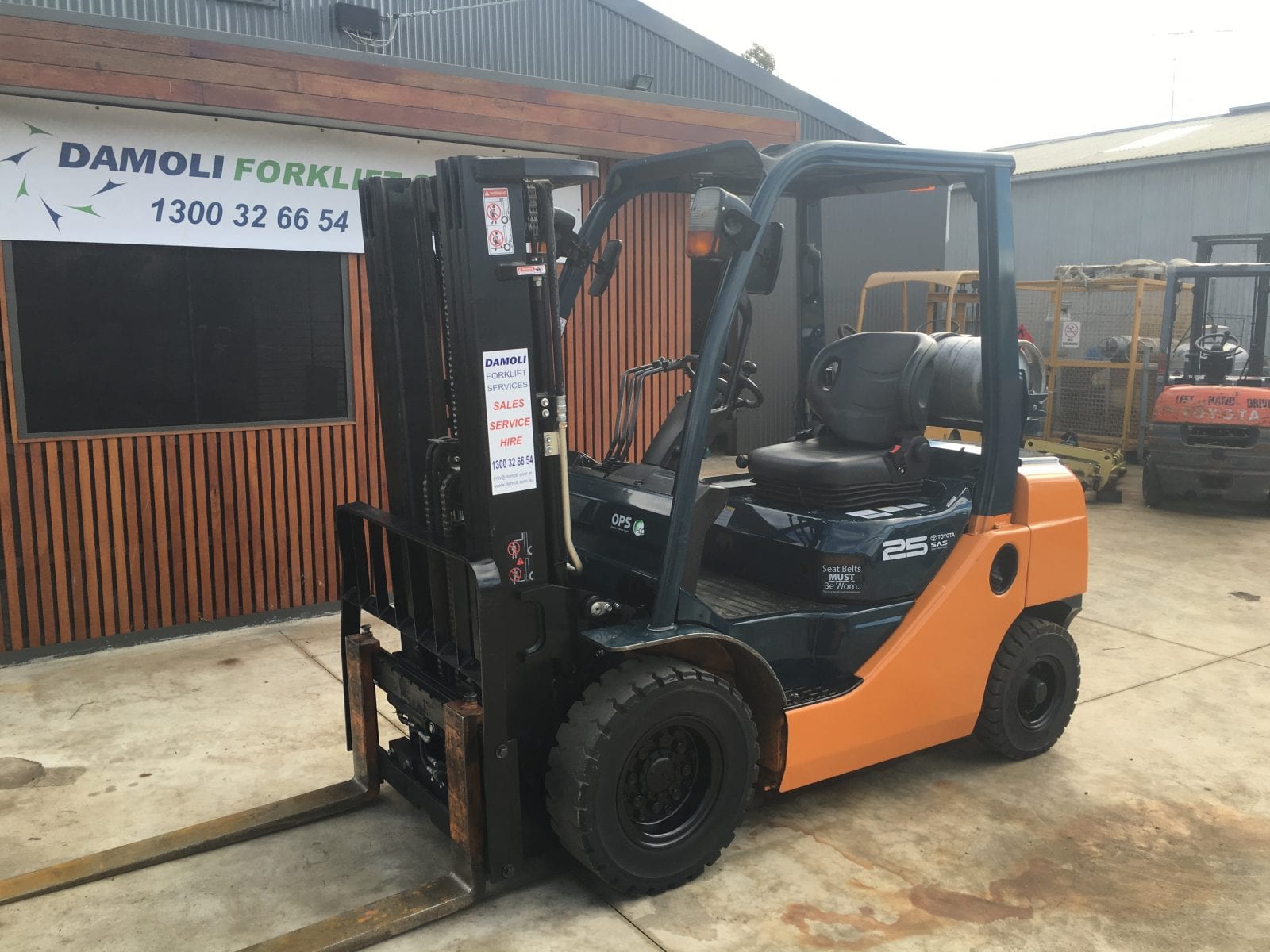 2 5 Tonne Toyota Container Mast Forklift Damoli Group